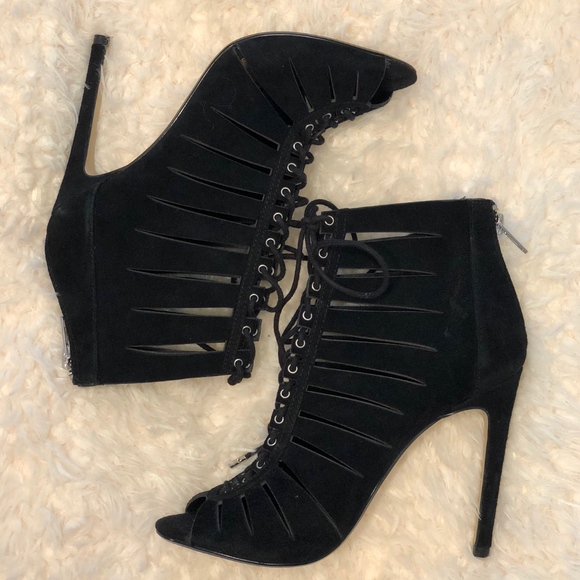 Steve Madden Cyder Suede Sandal - Picture 2 of 8